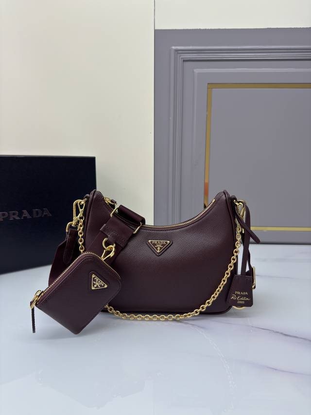 Upgraded version with gold hardware, new color 1Bh204, all-leather gold hardware