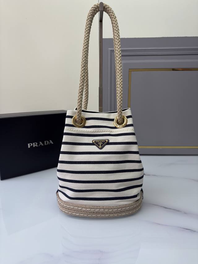 New Bucket Bag 1Be082 Striped Style This fabric bucket bag features a nautical s