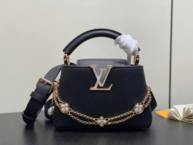 Factory Price P Top-Tier Original M25862 Black Flower Chain Full Leather Cap (Na