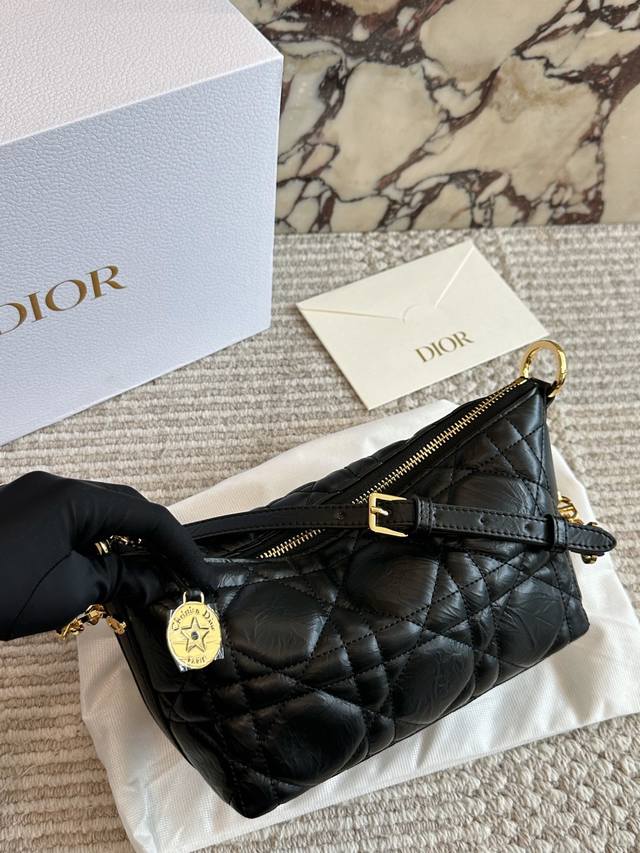 Leather with box Fabric with box Size: 22cm (bottom width * 15cm) Nomad's new lu