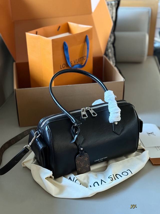 Comes with box Size: 28*17Cm Casual and laid-back! L's August new bowling Vibe~