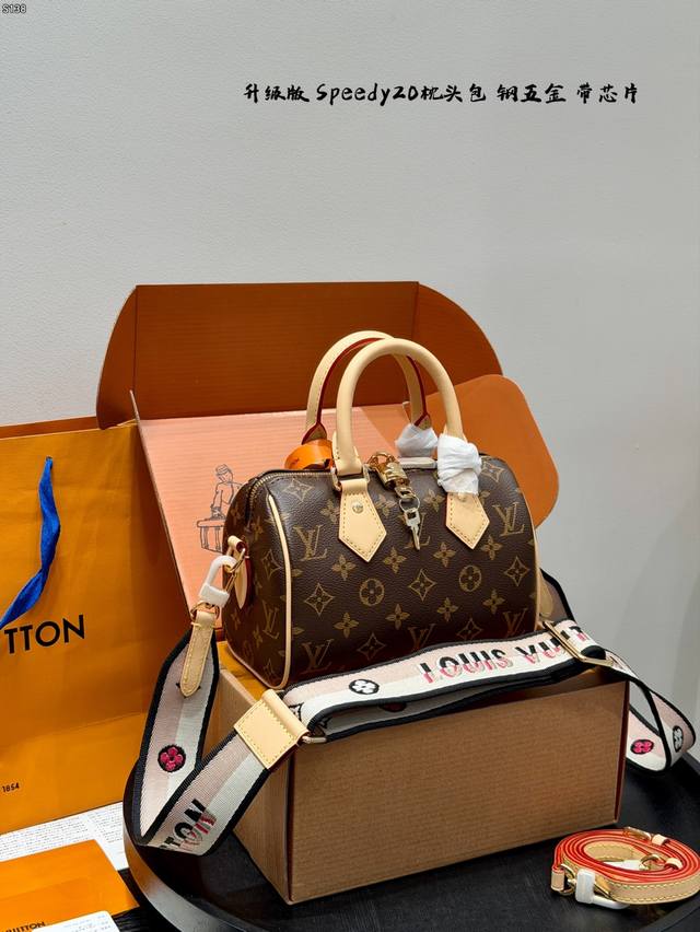 Double shoulder strap version, upgraded all-steel hardware with chip, foldable d