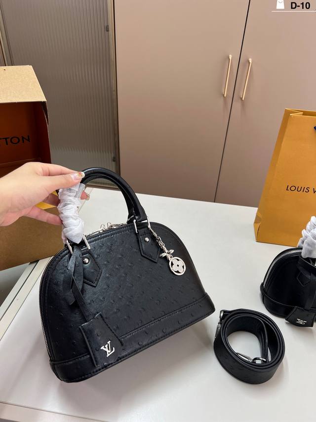 Large accessory New LV shell bag Very high-end, versatile and elegant, exquisite