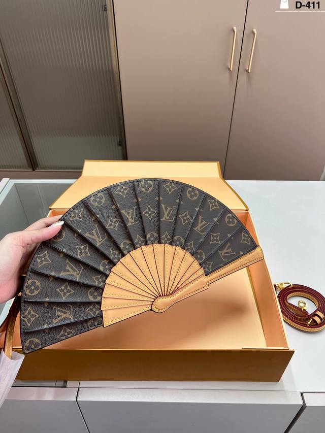 The LV Fan bag, featuring the Monogram floral pattern, made its debut on the Spr