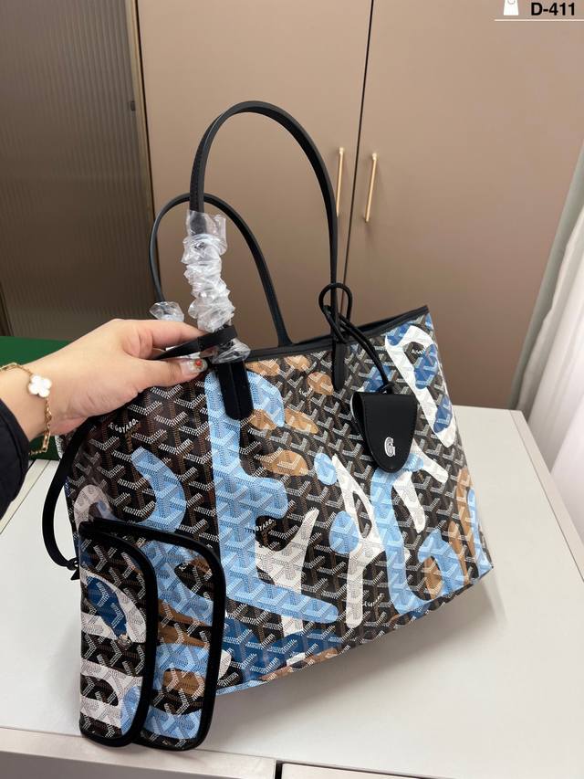 Goya Camouflage Shopping Bag A shopping bag for this season A super classic tote