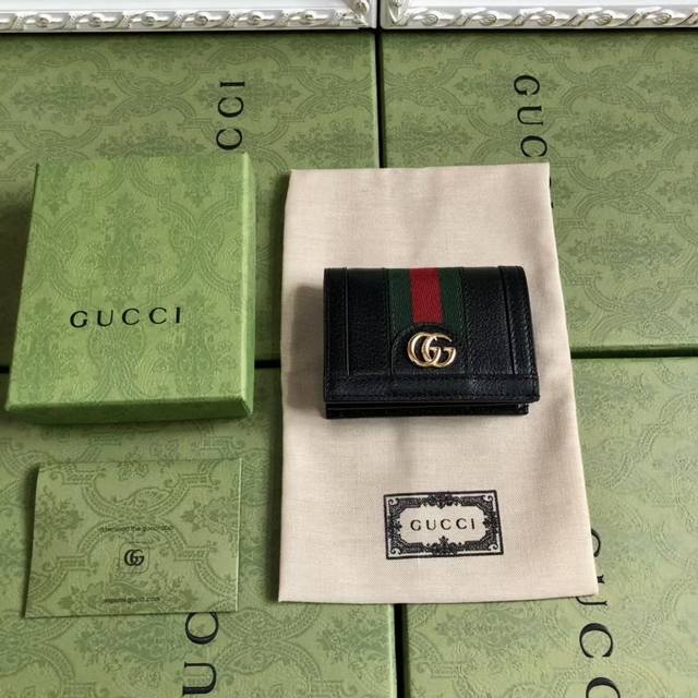 Top-of-the-line Ophidia series small cardholder wallet is made of G premium impo