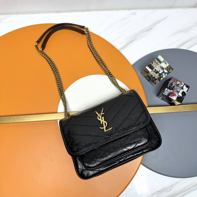 Black and Gold Label Niki Bag - 22cm Original Single-Layer Leather with Crackle