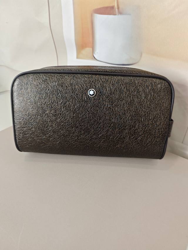 Top-tier boutique item, the latest 2025 Montblanc clutch bag, a hot seller, is n