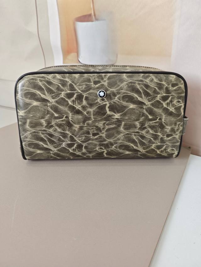 Top-tier boutique item, the latest 2025 Montblanc clutch bag, a hot seller, is n
