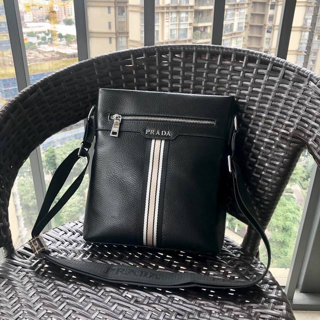 New Prada 3098# Men's Premium Briefcase/Handbag/Crossbody Bag - Hot Selling Item