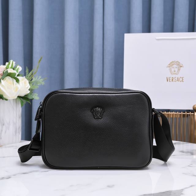 Authentic product available from authorized retailers. Top-quality original Vers