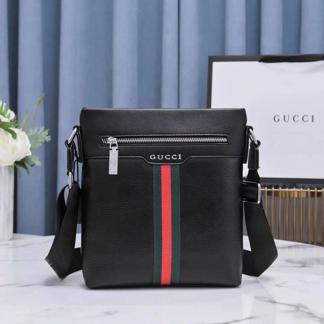 New Gucci 3088# Men's High-End Crossbody Bag, Hot Selling Item. Please look for