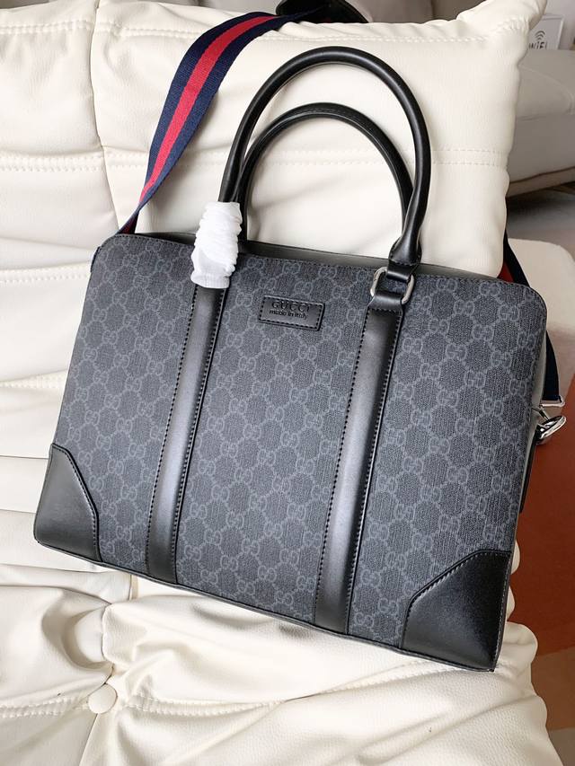 Authentic Gucci men's briefcase, top-quality replica, available from authorized