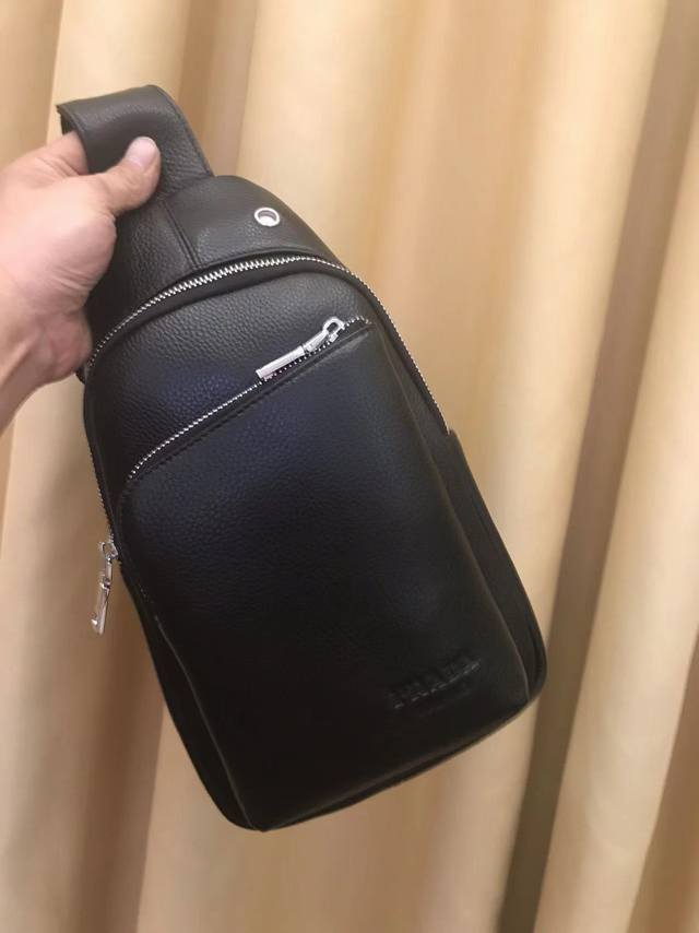Prada Chest Bag, Top-Grade High-End Imported Original Top-Layer Cowhide, Durable