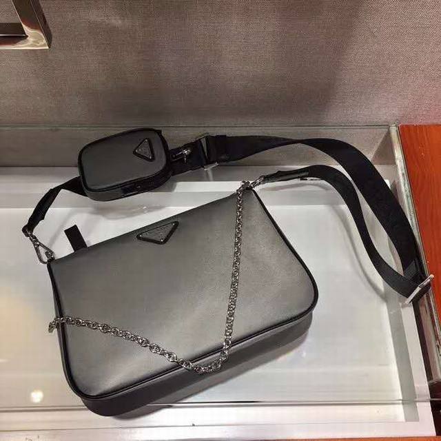 Hot new color, style number 2Vh113! This new color has been wildly popular among