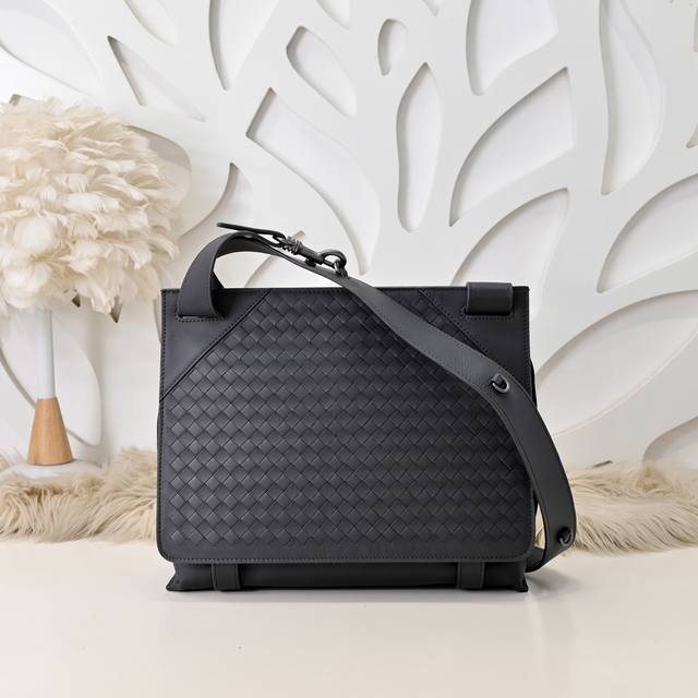 Bv - Latest Men's Crossbody Bag, Original Quality, Same as Official Website, Mad