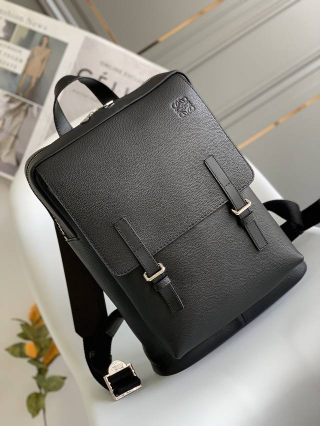 Lw has arrived! This spacious and versatile backpack features a main compartment