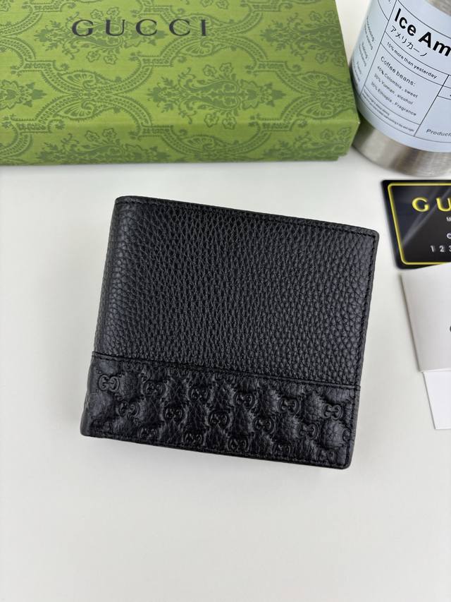 Guccl New Gg Emblem Series Extra Soft Lychee Texture Black Embossed Leather Wall