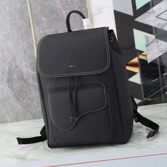 This saddle backpack features a stylish, original design that highlights the sad