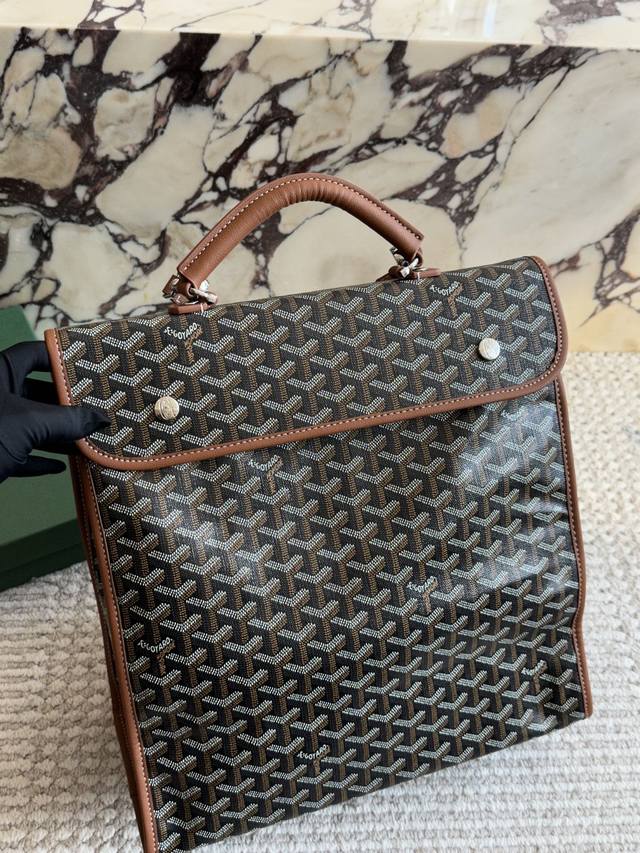 Image Packaging Goyard Leger Backpack Original Goyard Leger Backpack A backpack