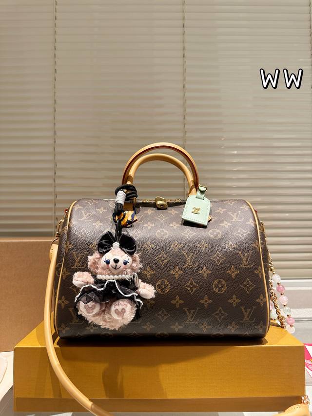 With keychain LV Speedy Pillow Bag LV new series pillow bag handbag, first relea