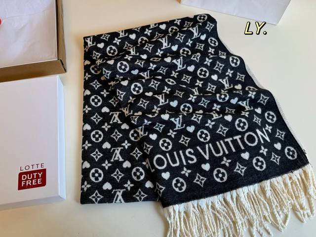 Comes with box Size: 190