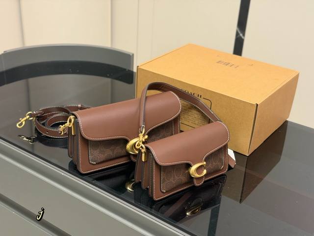 Comes with box. Size: 25*15cm, 20*11cm. A versatile Tabby bag. Coach Dionysus Ta