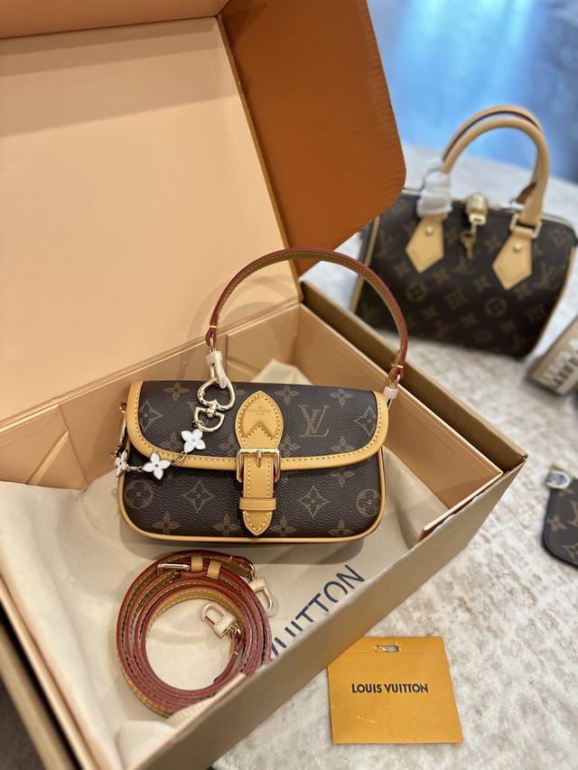 Chip version official website double box packaging Lv brand new size baguette ba