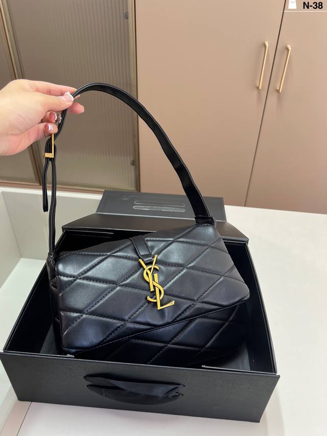 YSL Saint Laurent underarm bag. Perfect for everyday wear and goes well with var