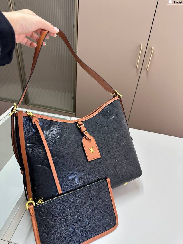 Lv Carryall Tote Bag Features a mother-daughter pocket and wide shoulder strap D