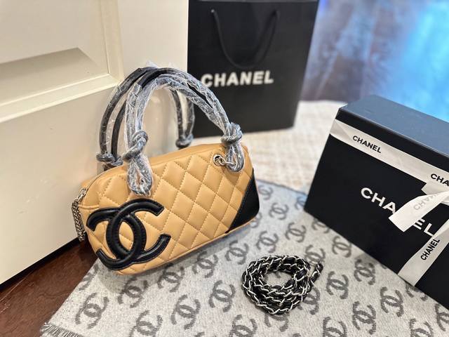 Folding gift box packaging Chanel vintage Chanel mini bag, Chanel treasure-level