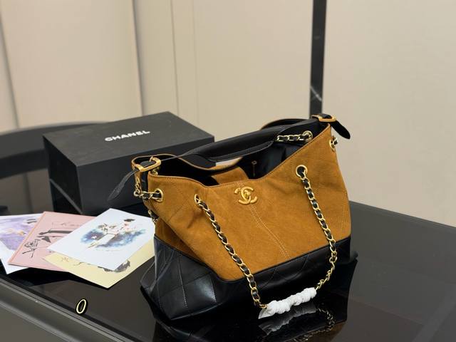 Chanel 25A Vertical Suede Tote Bag (with box) A super stylish suede tote bag fro