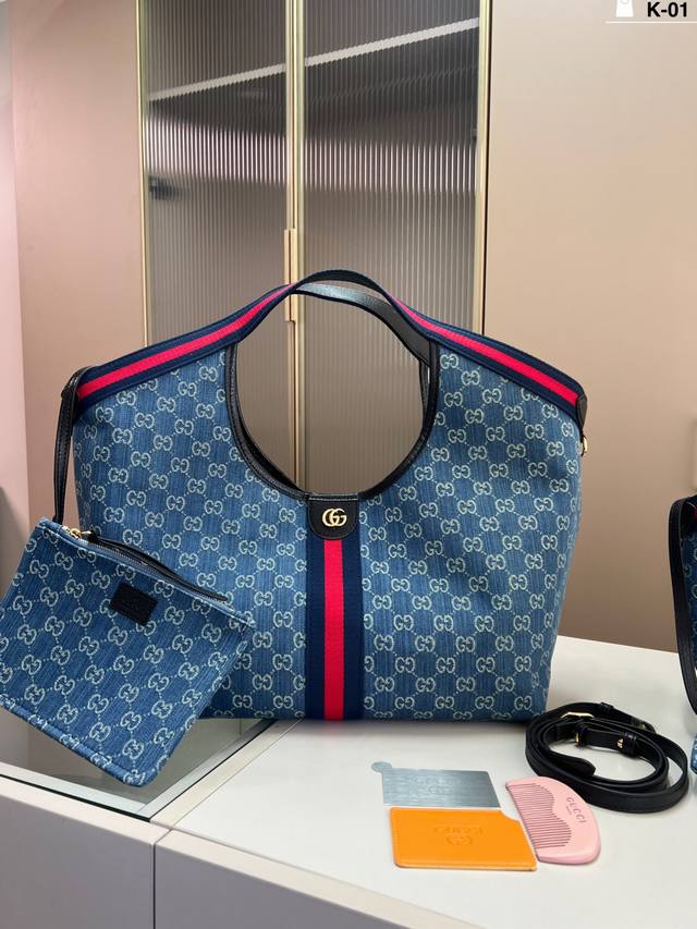 Large chip version with mirror + wooden comb. Gucci Gucci tote bag, versatile an