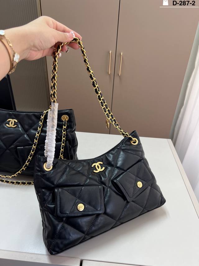 Little Chanel 25K Hobo Tote Chain Bag Black and gold color scheme, classic large