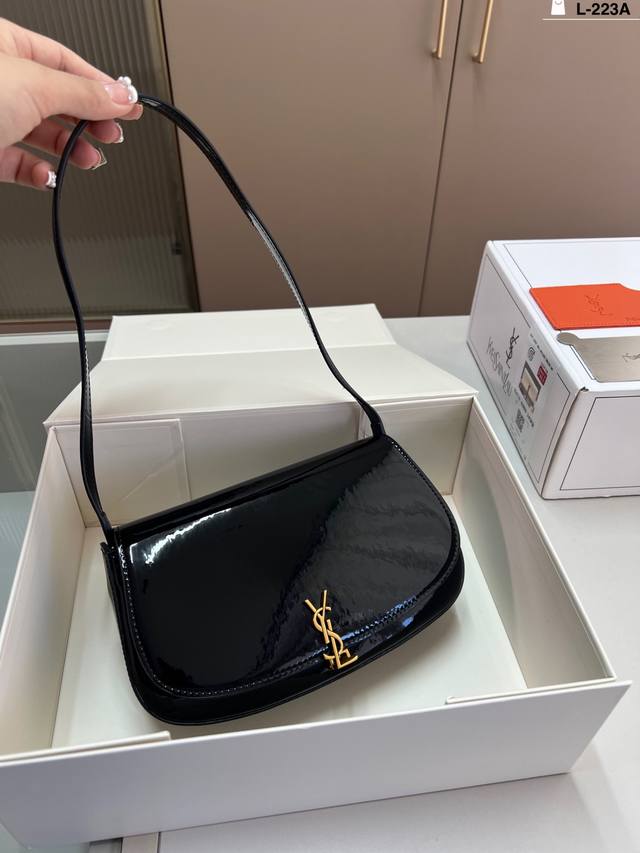 Mirror included. YSL Saint Laurent Voltaire Mini shoulder bag. Simple and elegan