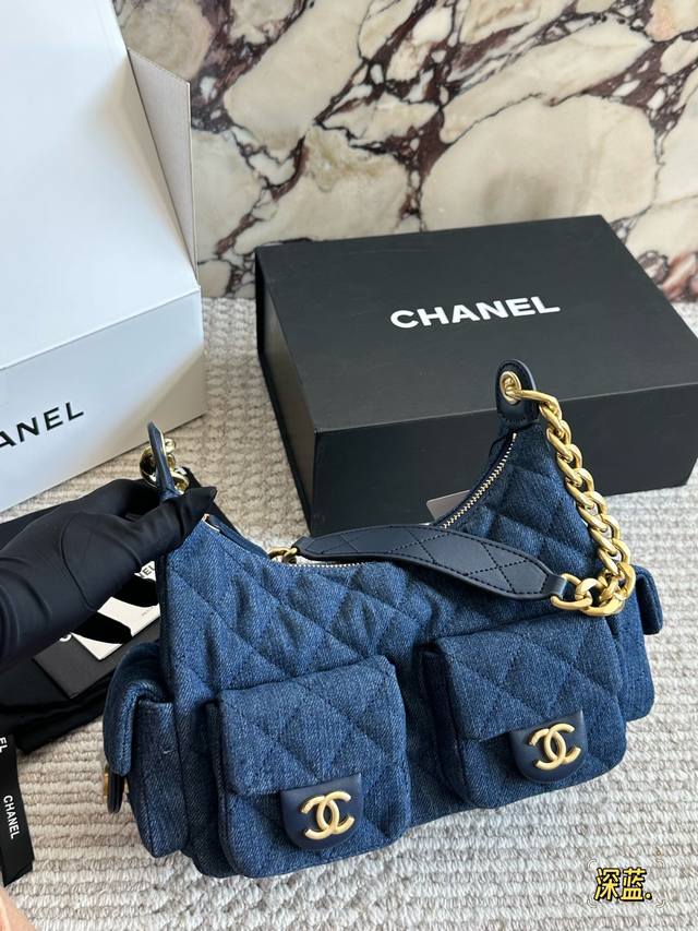 Comes with box Size: 24 14Cm Chanel Vintage Bowling Bag This bowling bag is abso