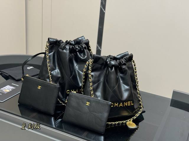 Unboxed Upgraded Version Size: 38cm 35cm So easy to match, waaaaah Chanel 22Bag