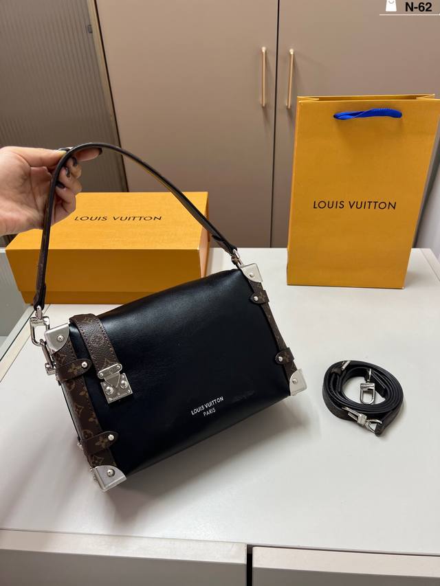 Chip version Lv Side Trunk New Black Warrior Valley Eileen Box Bag/Tailor Bag! I