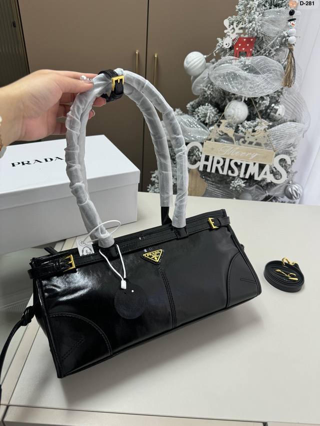 Prada Soft Lux Waxed Leather Hobo Handbag, Shoulder Bag, Can Be Worn Crossbody D