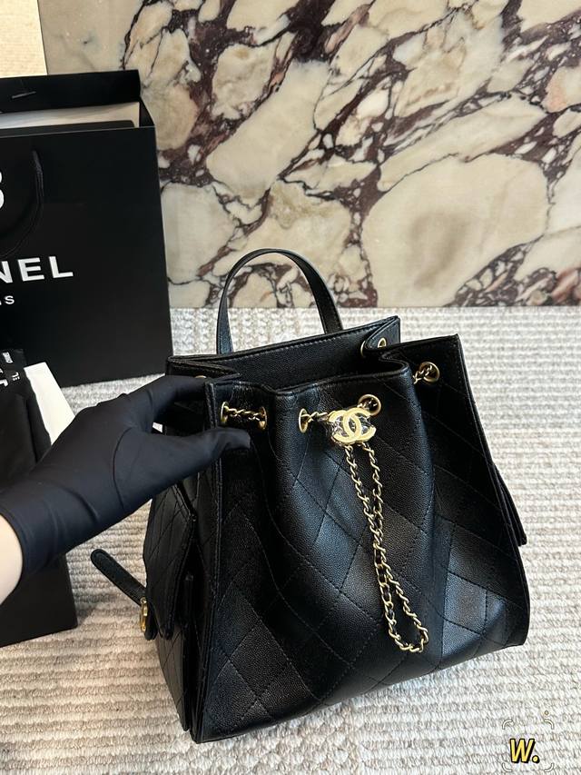 Chanel 25S Hobo Small Size with Box Absolutely Absolutely Stunning This year's C