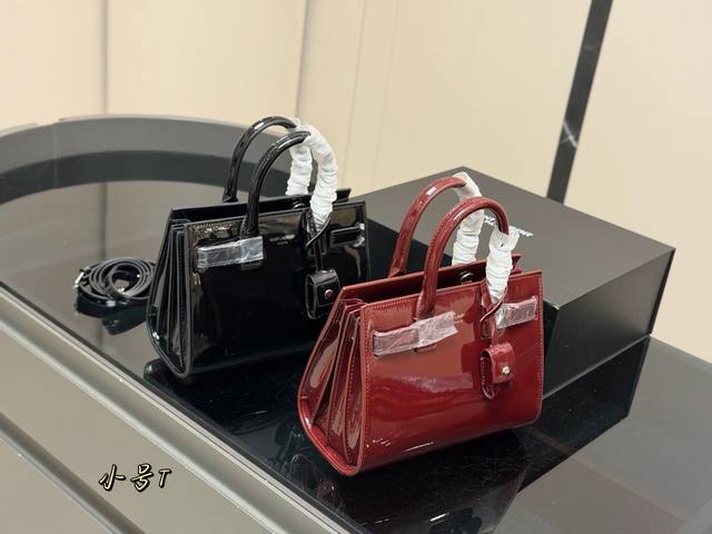 Comes with folding box/airplane box YSL Saint Laurent Sac De Jour Accordion Bag