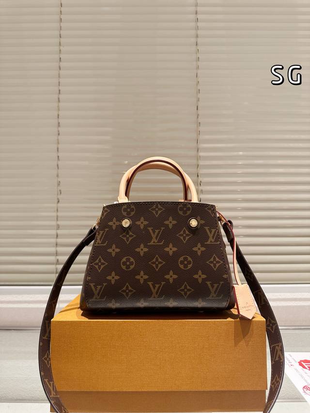 Louis Vuitton | Montaigne Bb Lv Montaigne Monogram Bb A versatile bag, you [smil