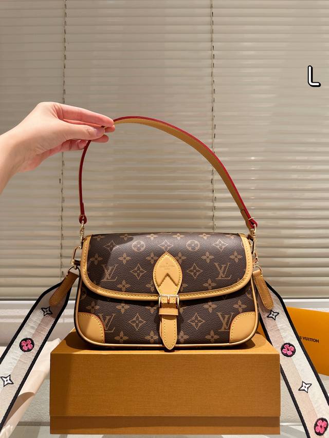 Original quality folding gift box + duty-free shop airplane box LV baguette bag