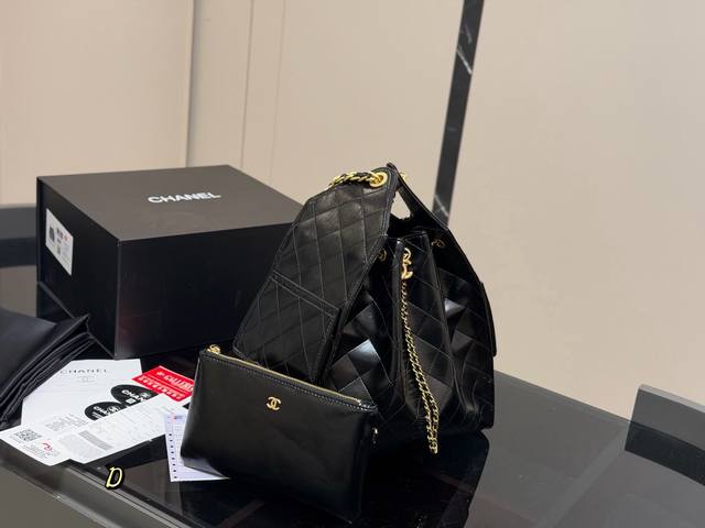 With box Chanel 25 Bag Absolutely stunning This year's Chanel 25S series is abso