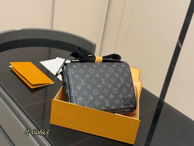 Folding Bag (Ddd) - Ordered by a customer. High quality, very practical, great c