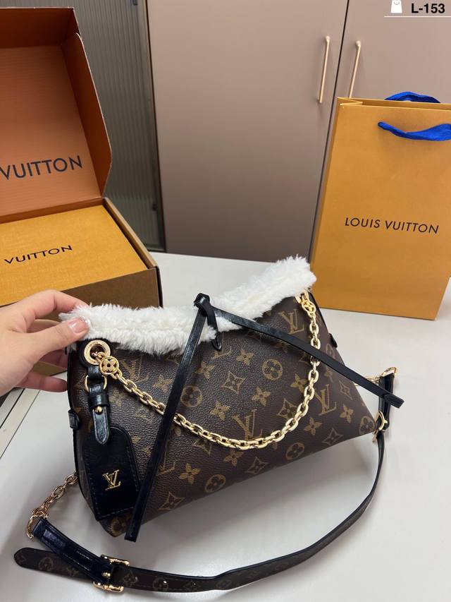 Chip version Lv Carryall shopping bag New fluffy shopping bag Instantly transfor