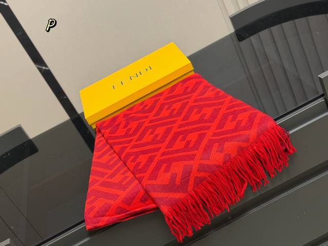 Box included. Size: 45*190cm. It's getting colder! A scarf is really needed at n