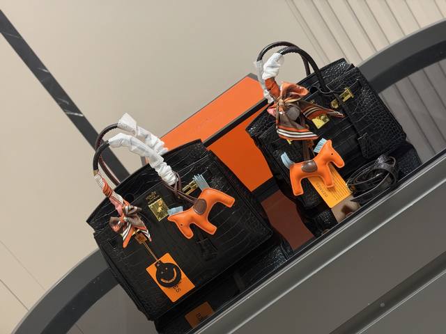 Hermes Birkin bag with crocodile pattern. Made in-house, exceptionally high qual