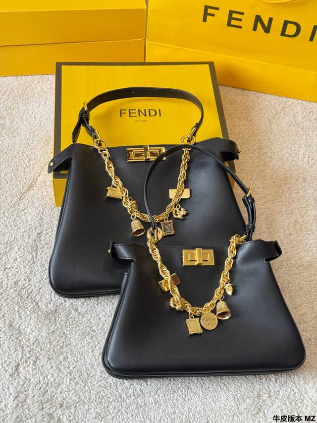Cowhide version with charm Fendi Peekaboo series New fashionable tote bag with l