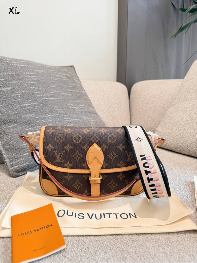 Double 11 Special Offer! LV Baguette - As expected of one of the "Four Great Bag